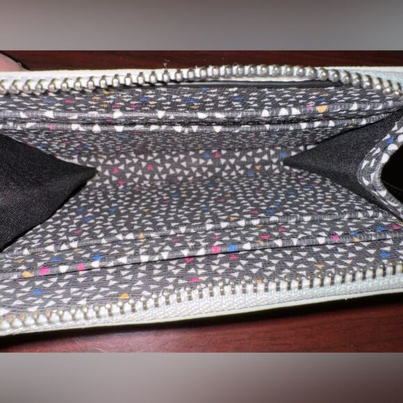 Parfois Printed Card Holder Zip Wallet NWOT - Picture 3 of 4